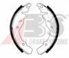 CHRYS 5018209AA Brake Shoe Set